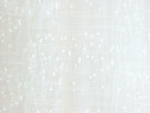 Однотонная ткань для штор с цветочным рисунком