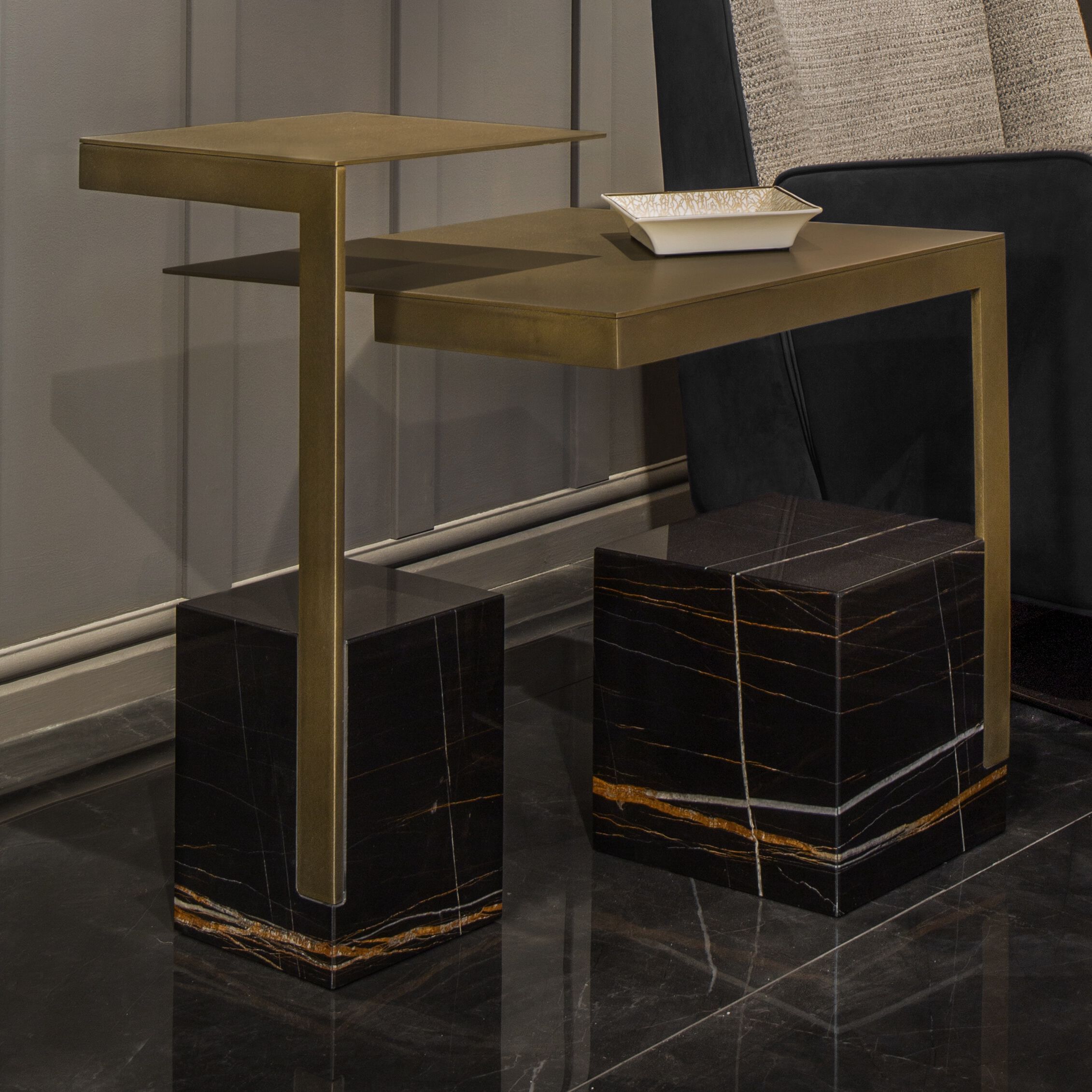 Квадратный стол для сервировки Wayne Enterprises Home Collection WE-202 ARCH-00104100 - Вид №5