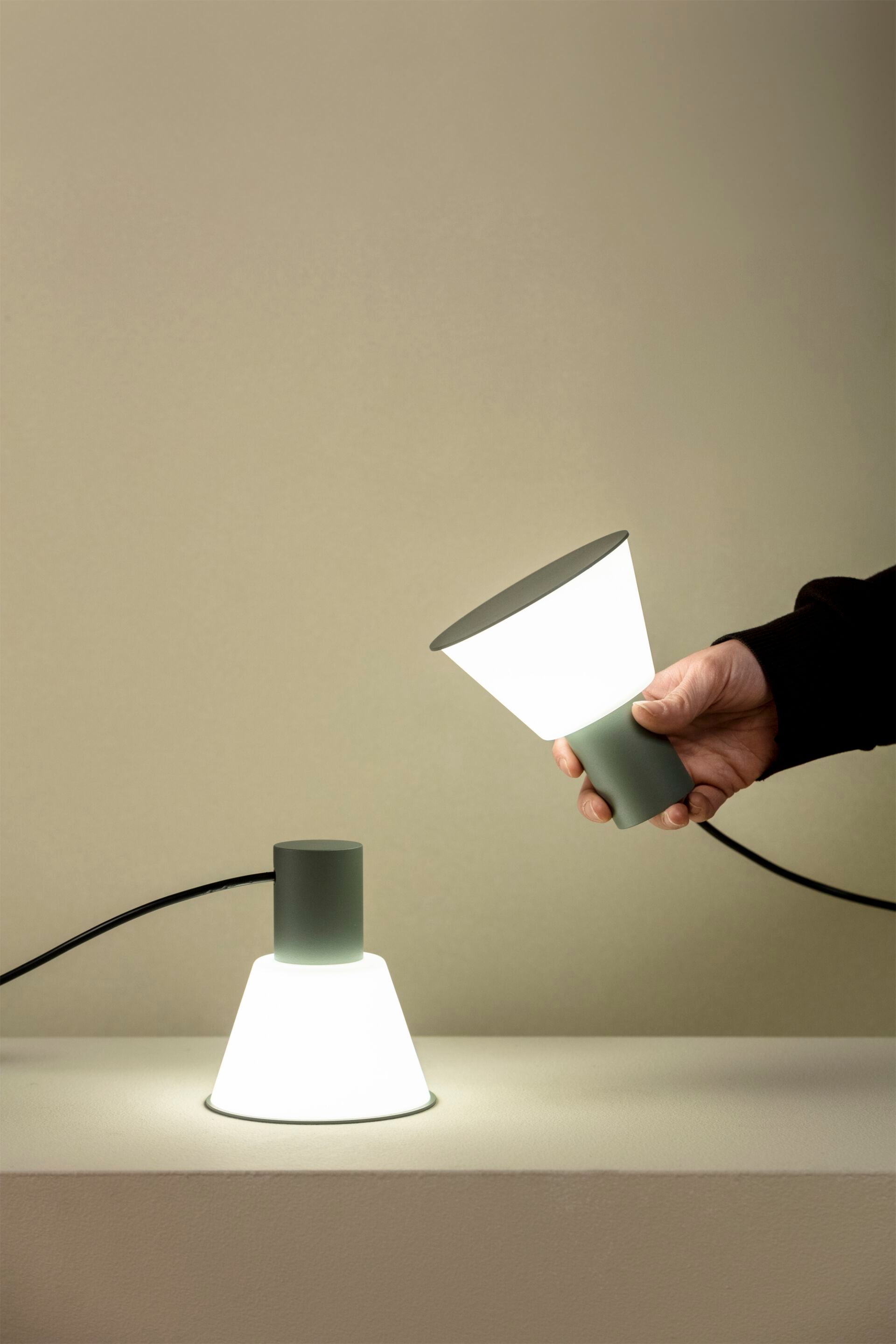 Светодиодная настольная лампа с регулируемой яркостью Estiluz Belt ARCH-00061196 - Вид №5