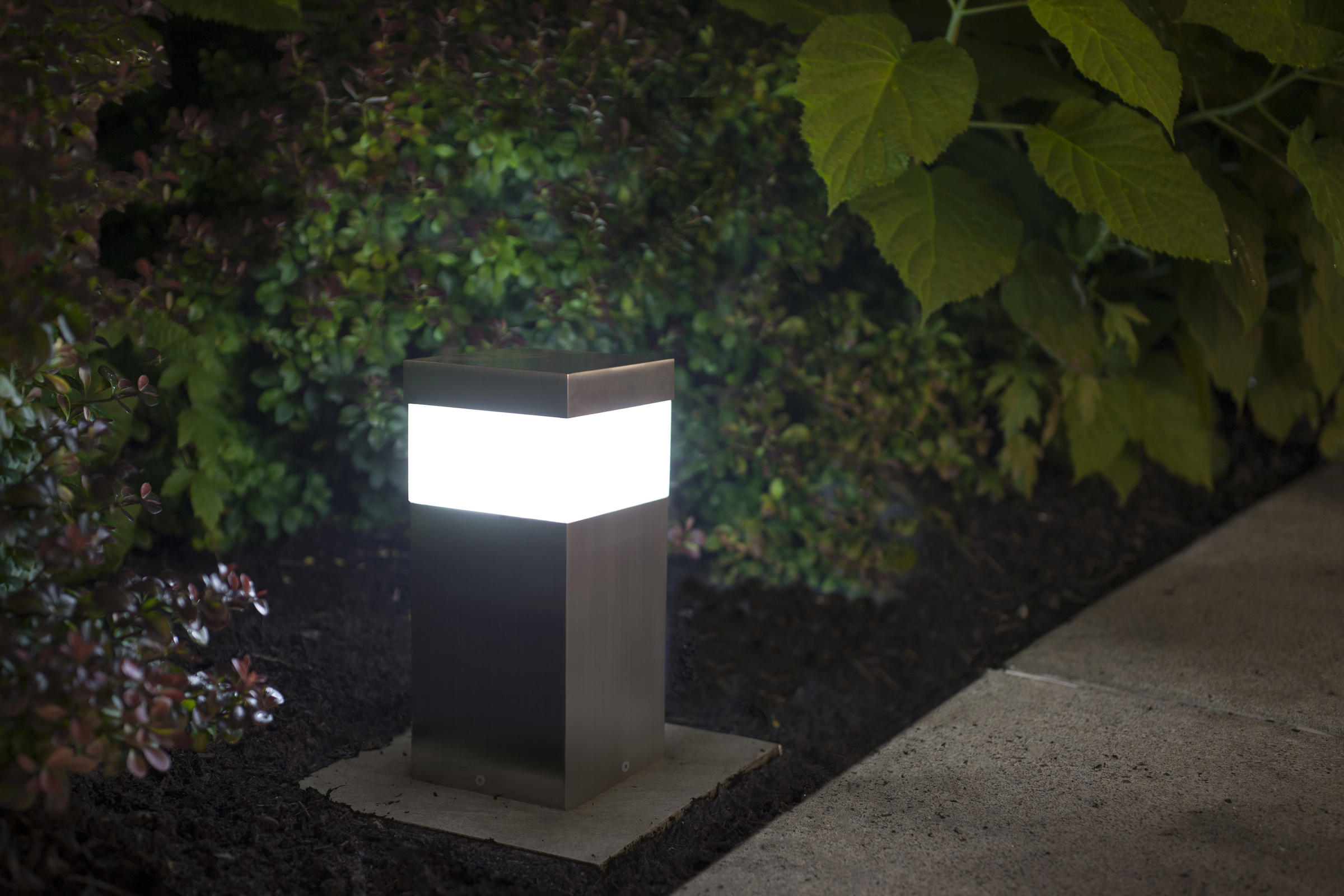 FSRT237 Столбик дорожки Rincon  Forms-surfaces 