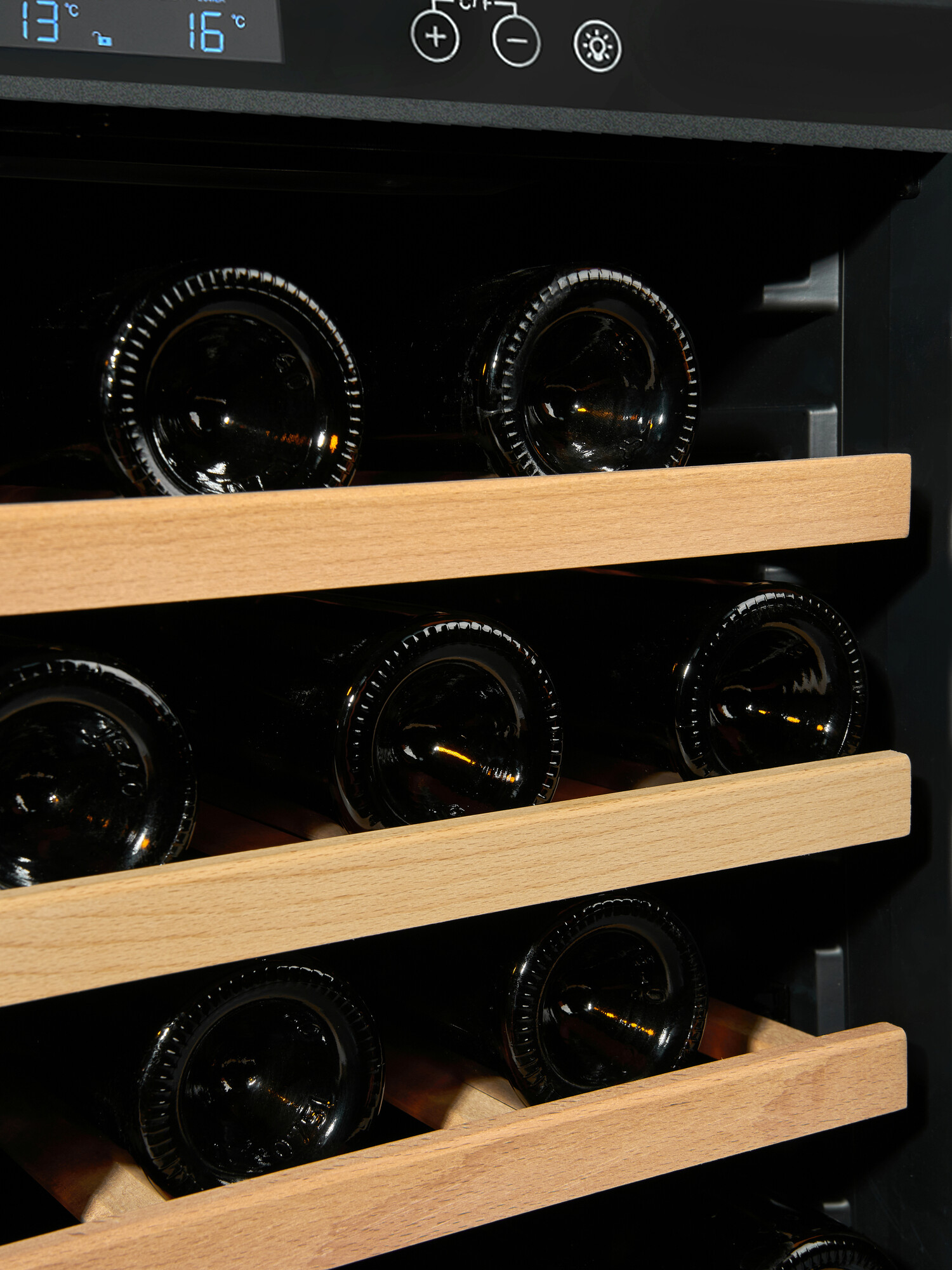 9212107 Винный шкаф Vinosafe VSU46BD черный STDN-0028865 - Вид №14