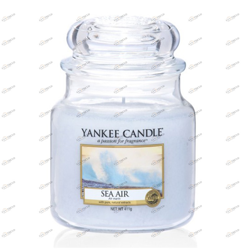 Свеча средняя в стеклянной банке "Морской воздух" Sea air 411 гр 65-90 часов YANKEE CANDLE  267991 Голубой 