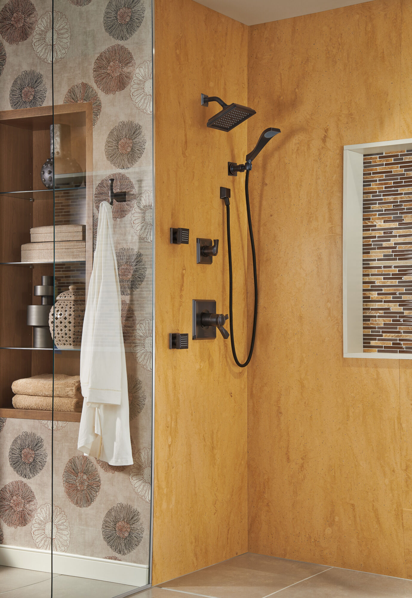 Регулируемое настенное крепление для ручного душа Delta Faucet U4010-KS-PK - Вид №1