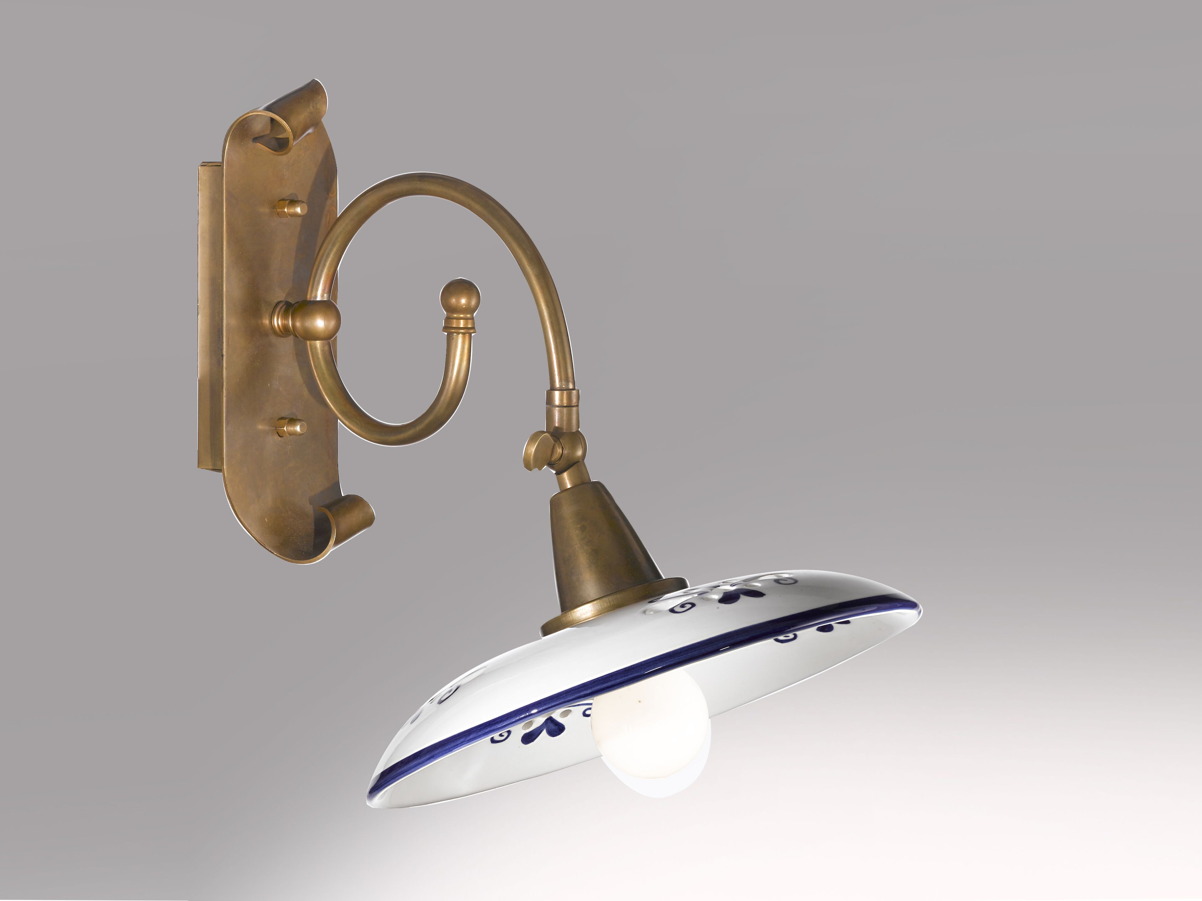 Регулируемая керамическая настенная лампа Cremasco Illuminazione Венецианская традиция ARCH-00132206 - Вид №1