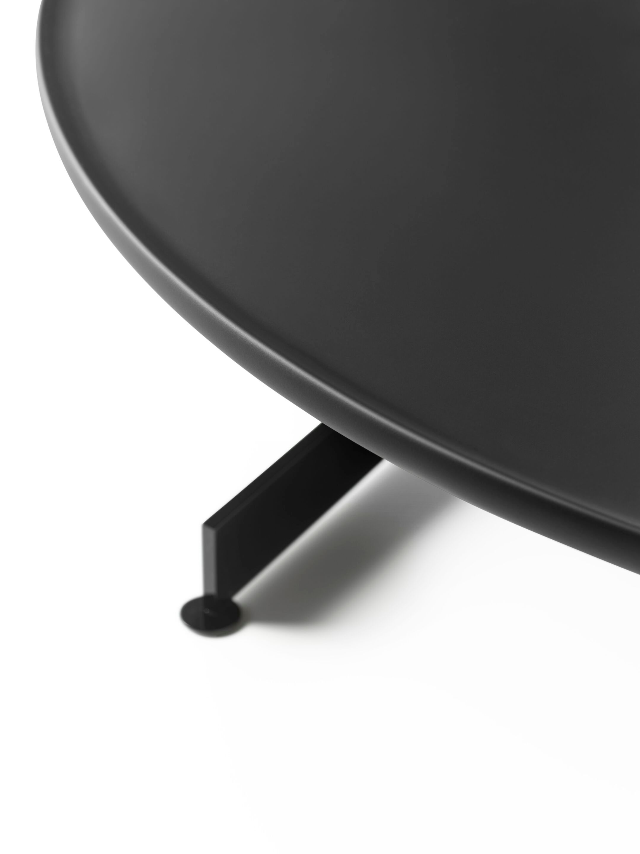 Деревянный круглый низкий журнальный столик Alias SAVOY ARCH-00046601 - Вид №3