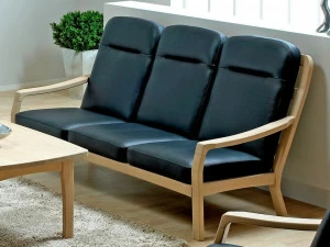 Dyrlund 3-х местный деревянный диван  1260hk