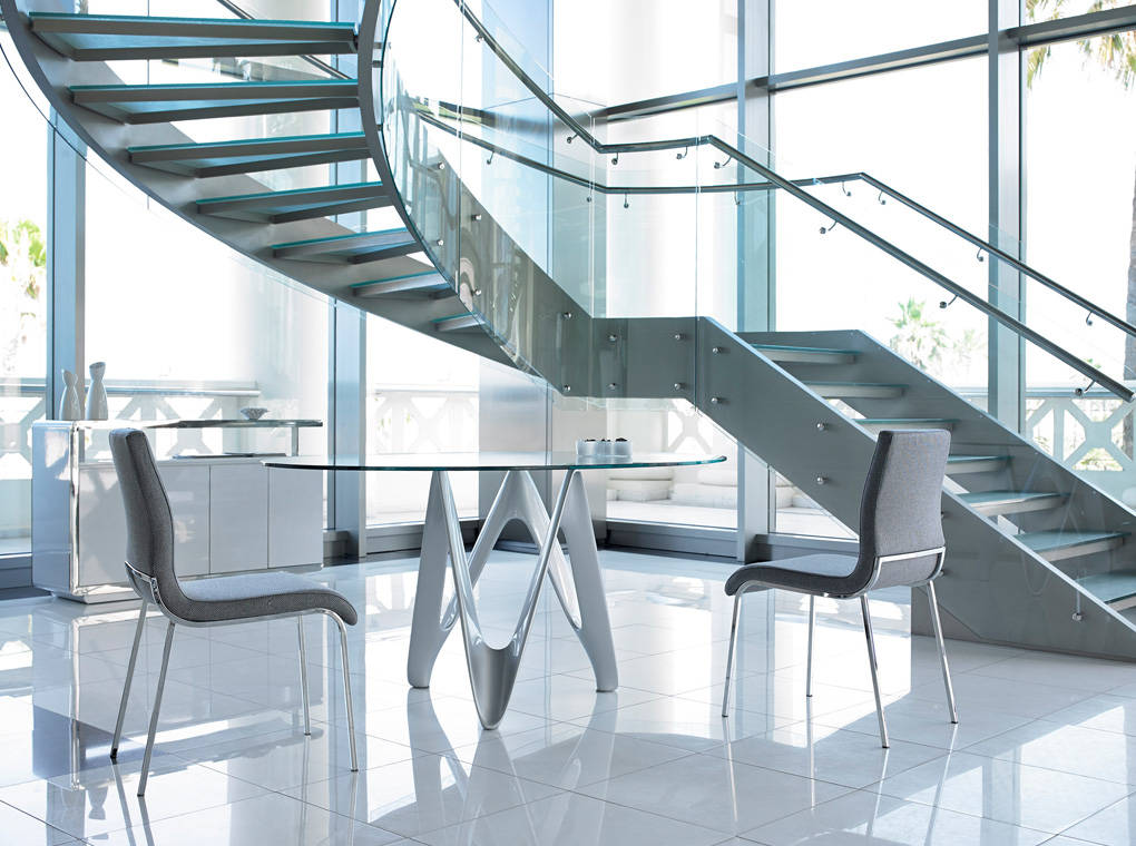 077732 Стол круглый стеклянный с белыми ножками d140 Angel Cerda B063  - Вид №1