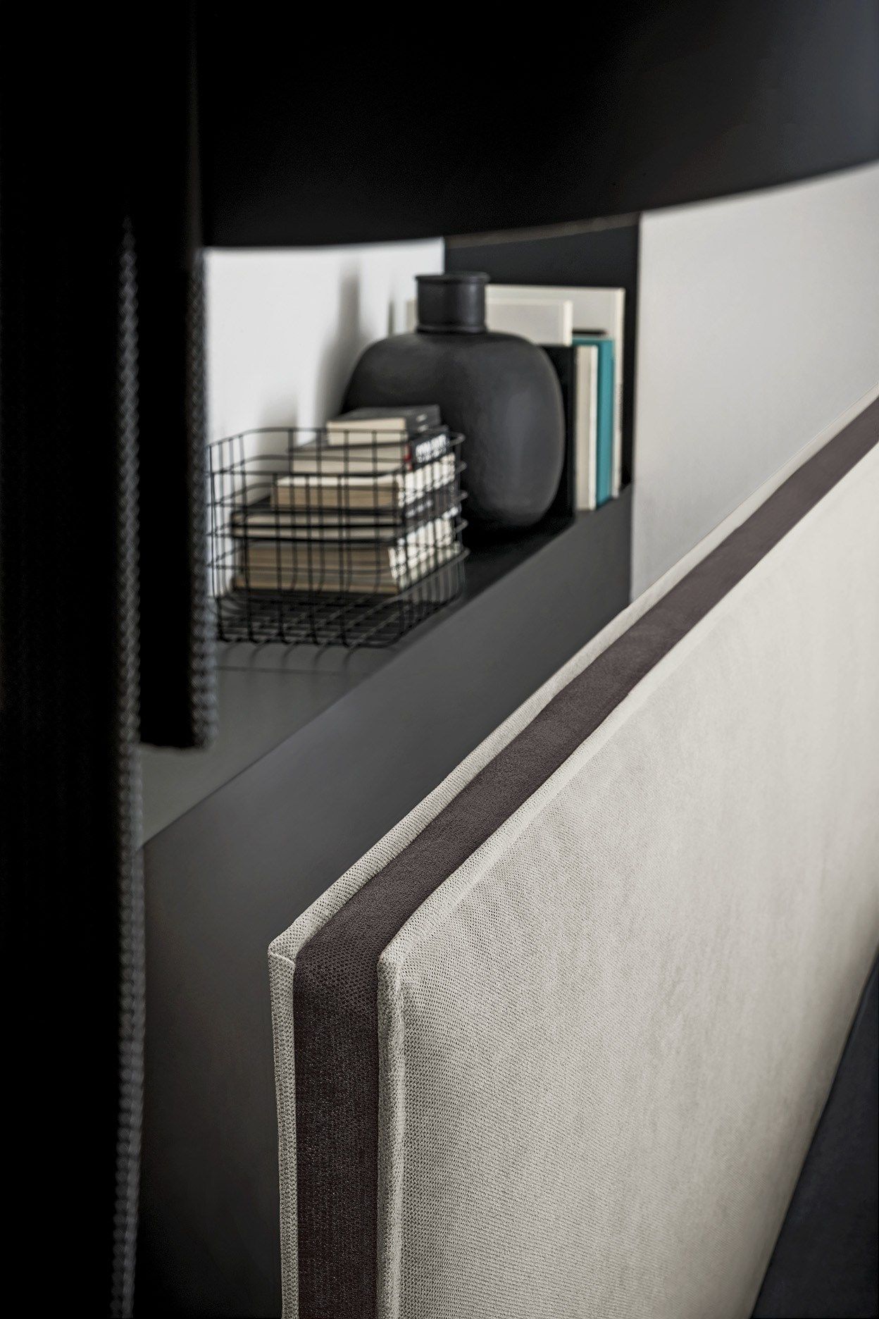 Двуспальная кровать для хранения ткани с мягким изголовьем Felis Bedstories ARCH-00073007 - Вид №5