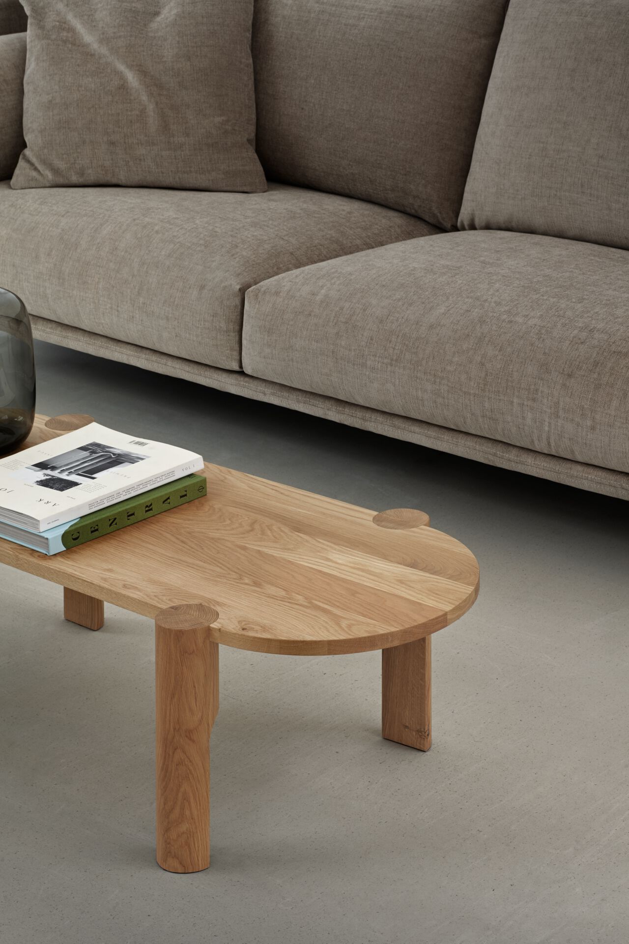 Деревянный овальный журнальный столик Omelette Editions Domus ARCH-00131252 - Вид №2