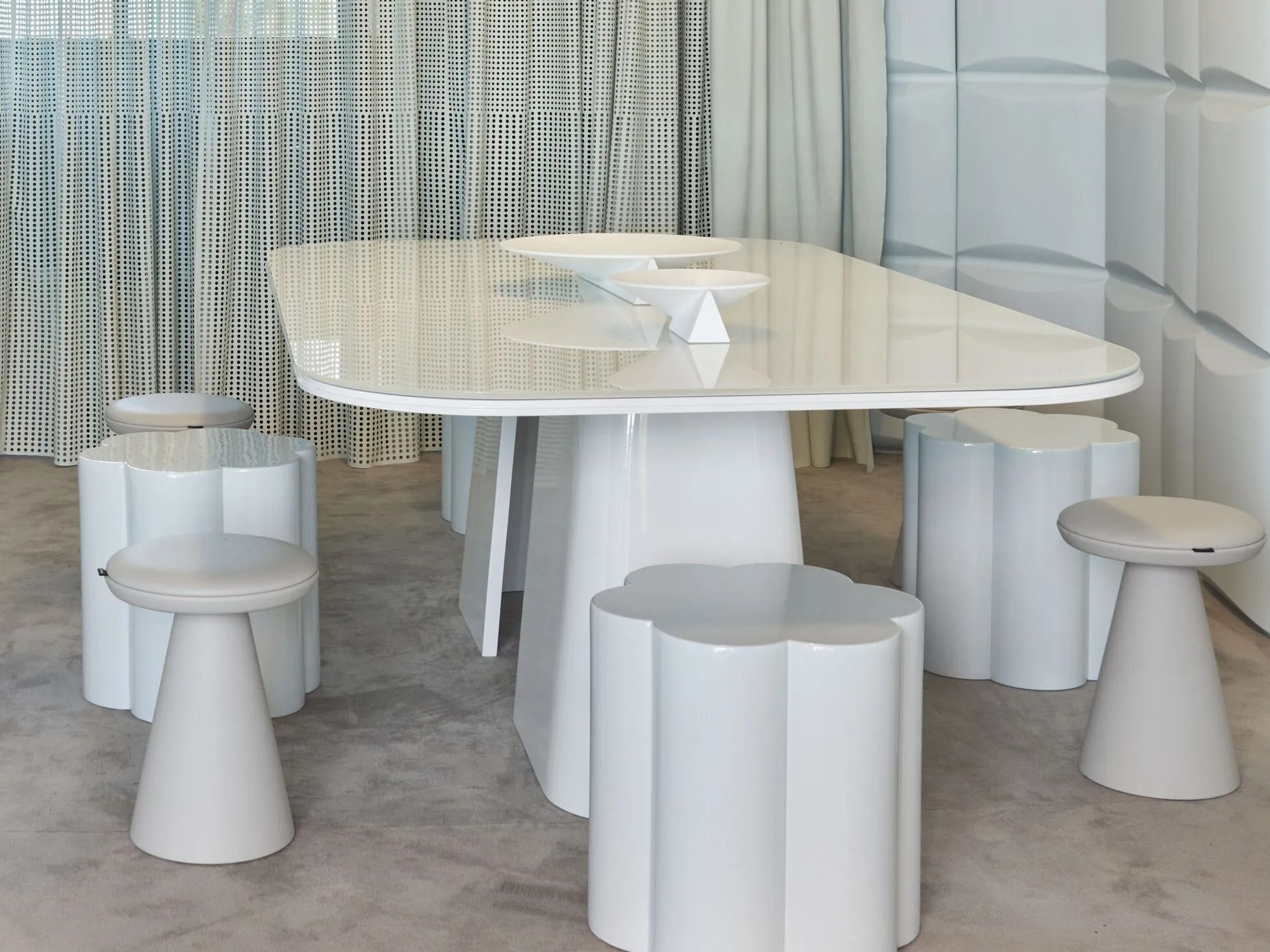 Прямоугольный лакированный обеденный стол REDA AMALOU DESIGN ARCH-00146090