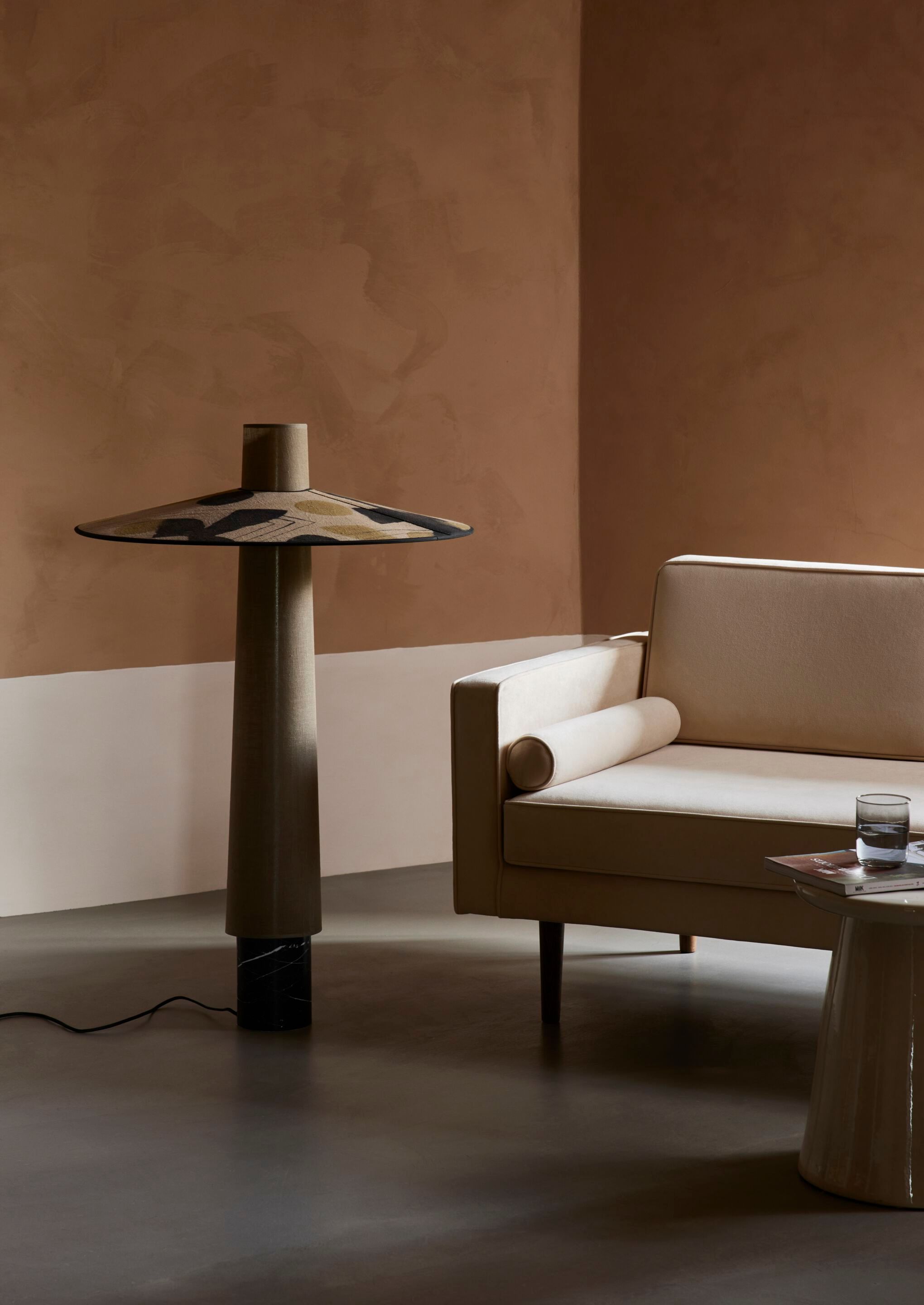 Льняная напольная лампа Forestier Thésée ARCH-00085614