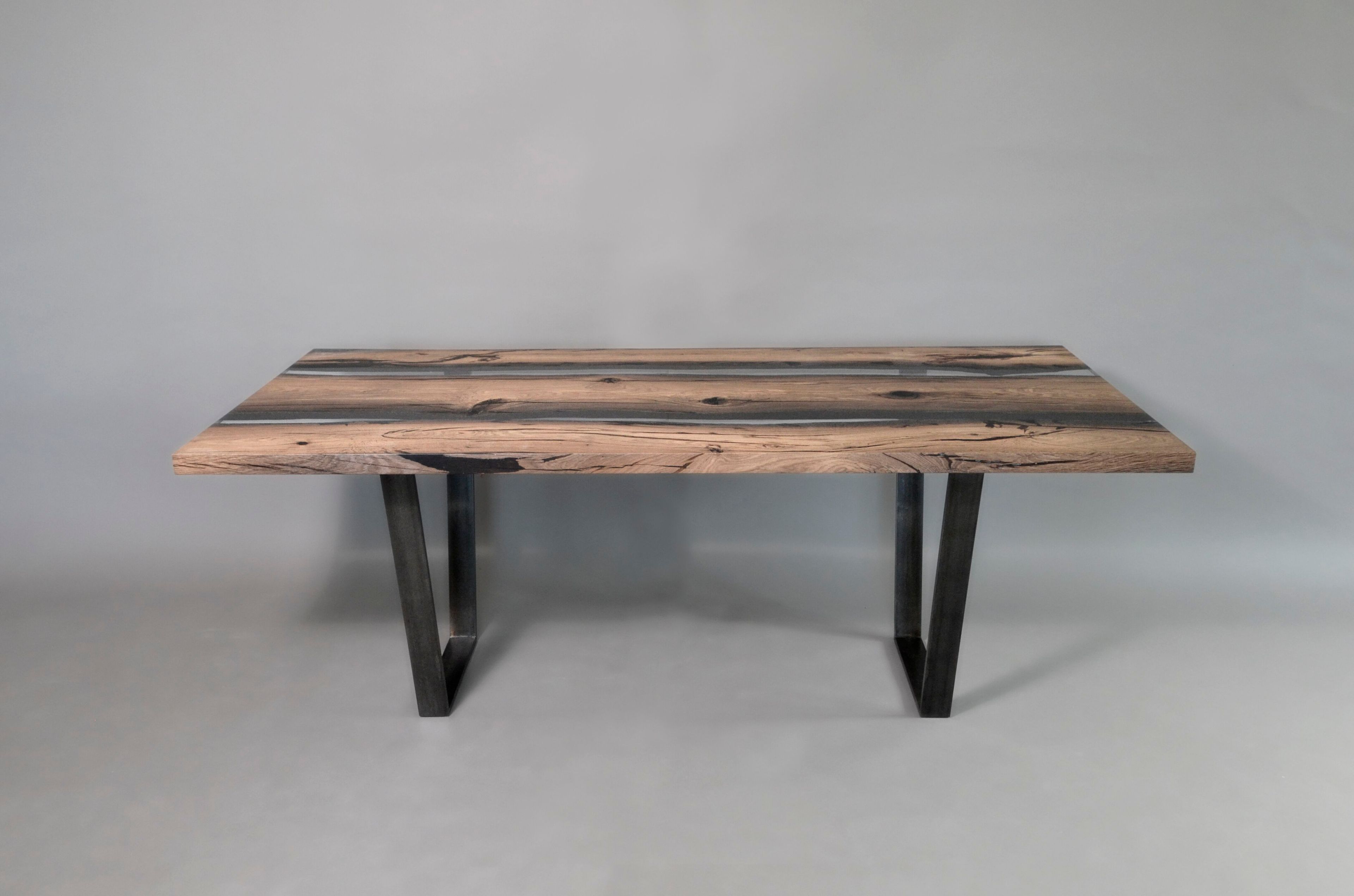 Прямоугольный обеденный стол из дуба и смолы alcarol Wetland ARCH-00016451 - Вид №3