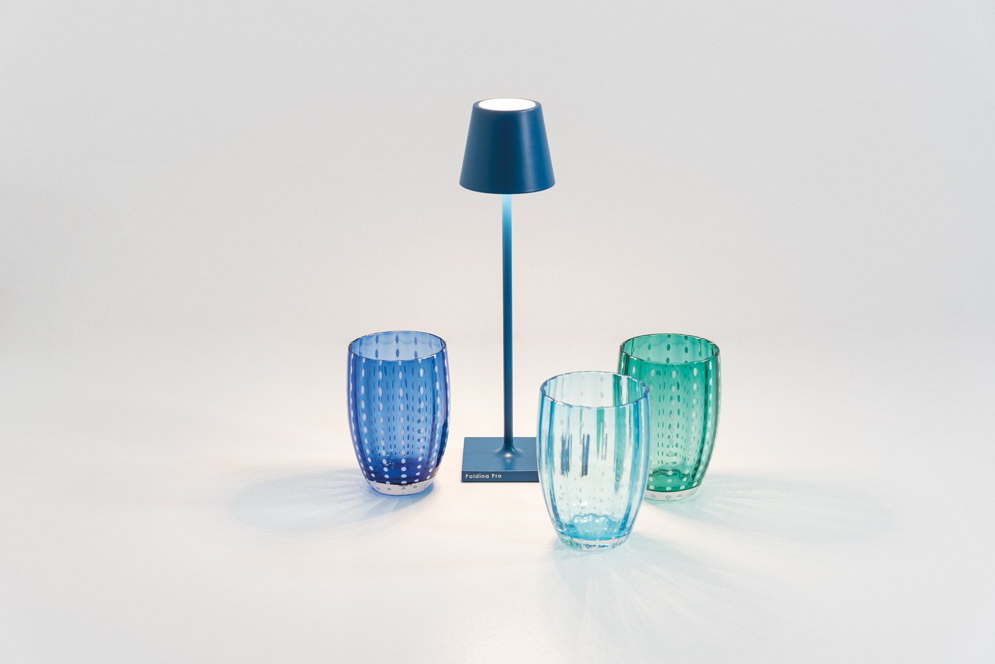 USB зарядка алюминиевая светодиодная настольная лампа Zafferano Poldina ARCH-00133568 - Вид №17