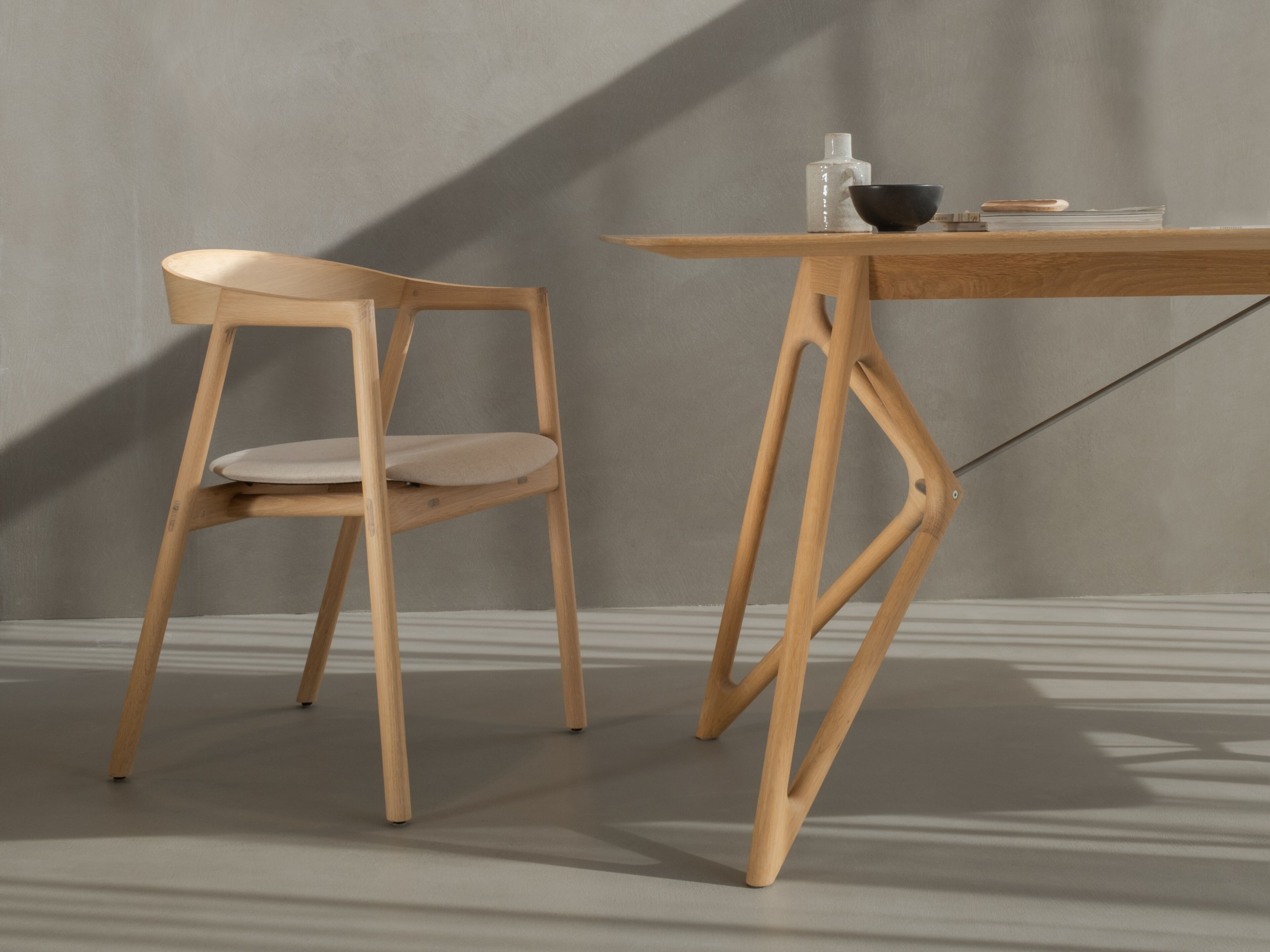 Прямоугольный обеденный стол из дуба Gazzda TINK ARCH-00130251 - Вид №5