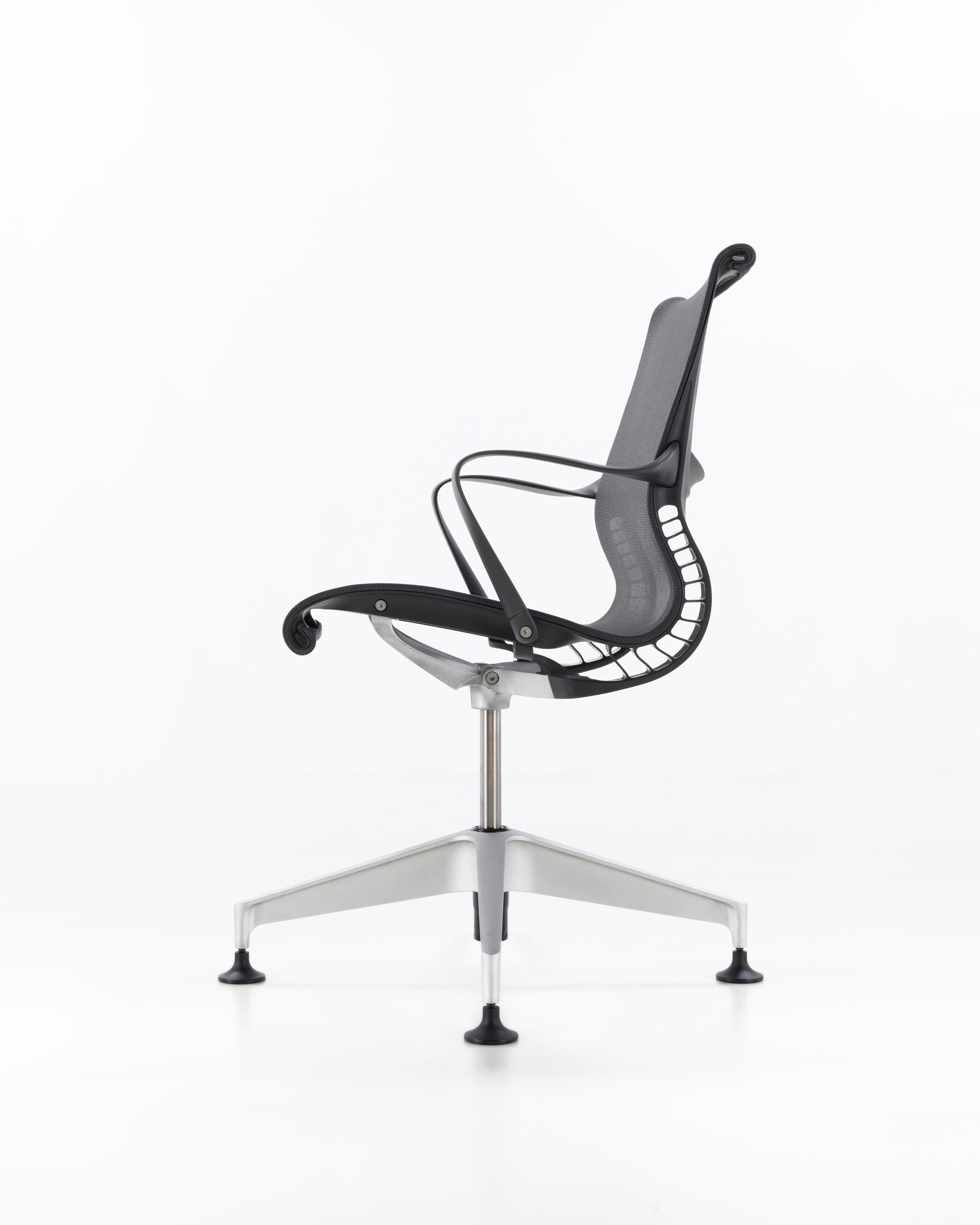 Тканевый стул с подлокотниками Herman Miller Setu ARCH-00019544 - Вид №4