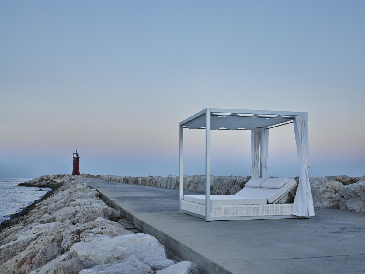 003913 Кровать lounge со шторами Point Sunset POINT1920 - Вид №3