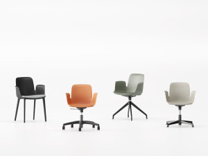 Пластиковый стул с подлокотниками