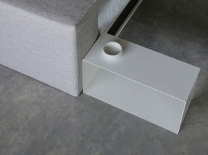 Журнальный столик / тумбочка из листового металла