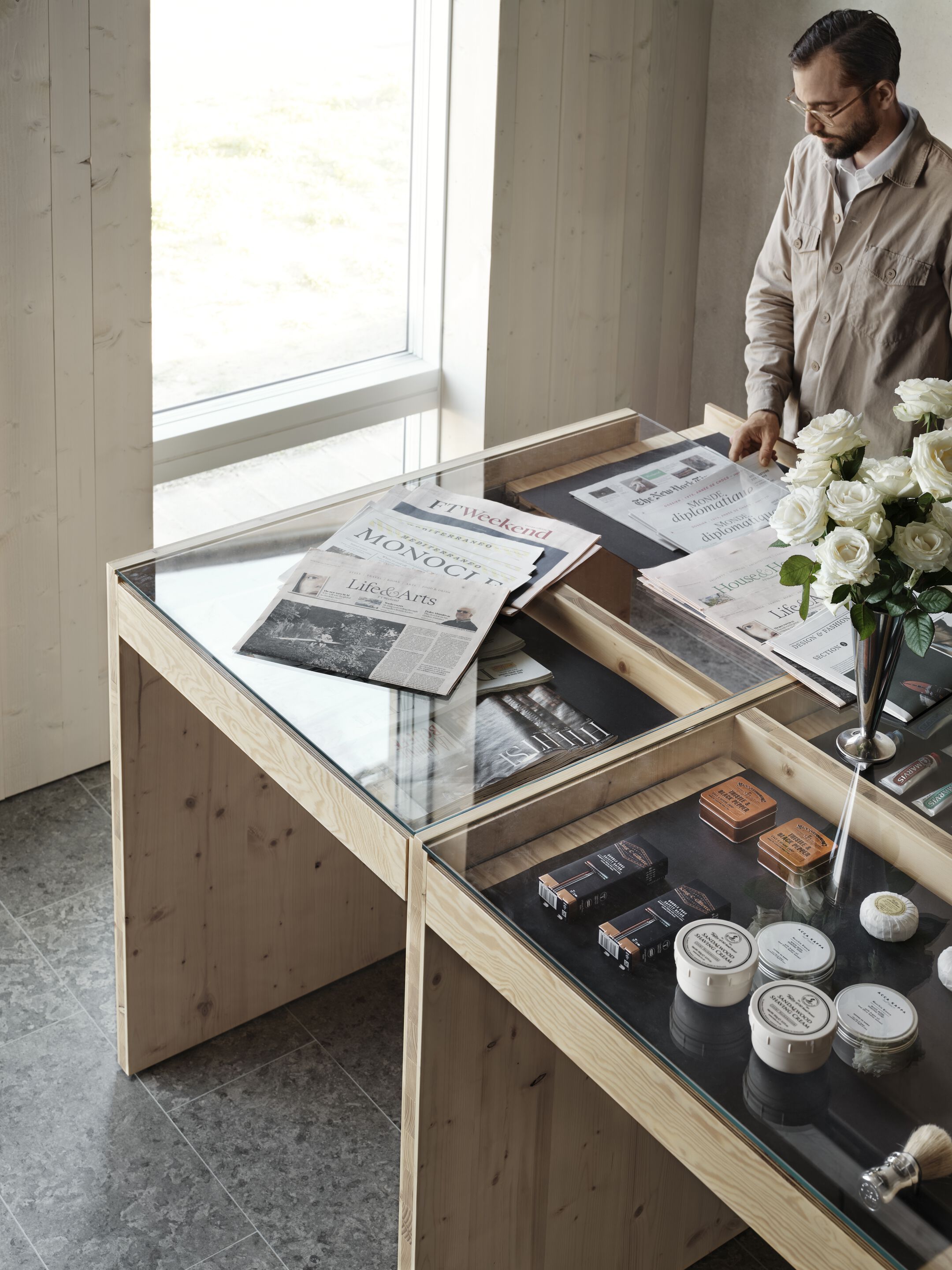 Мебель для магазина из дерева и стекла Bla Station MOODBORD ARCH-00063577 - Вид №3