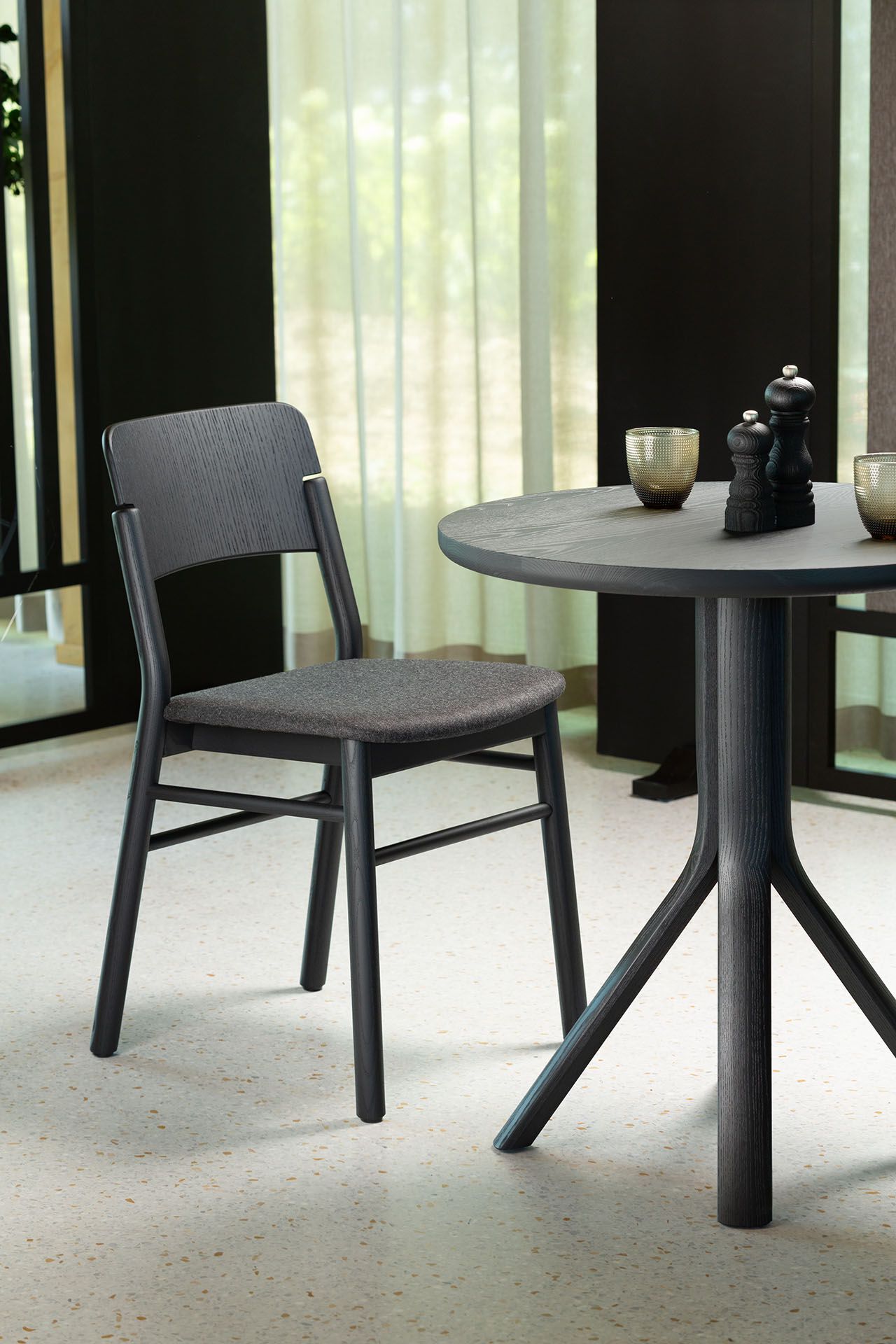 Деревянный стул с мягким сиденьем SIPA ARCH-00082050 - Вид №6