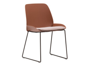 Полимерное садовое кресло со встроенной подушкой