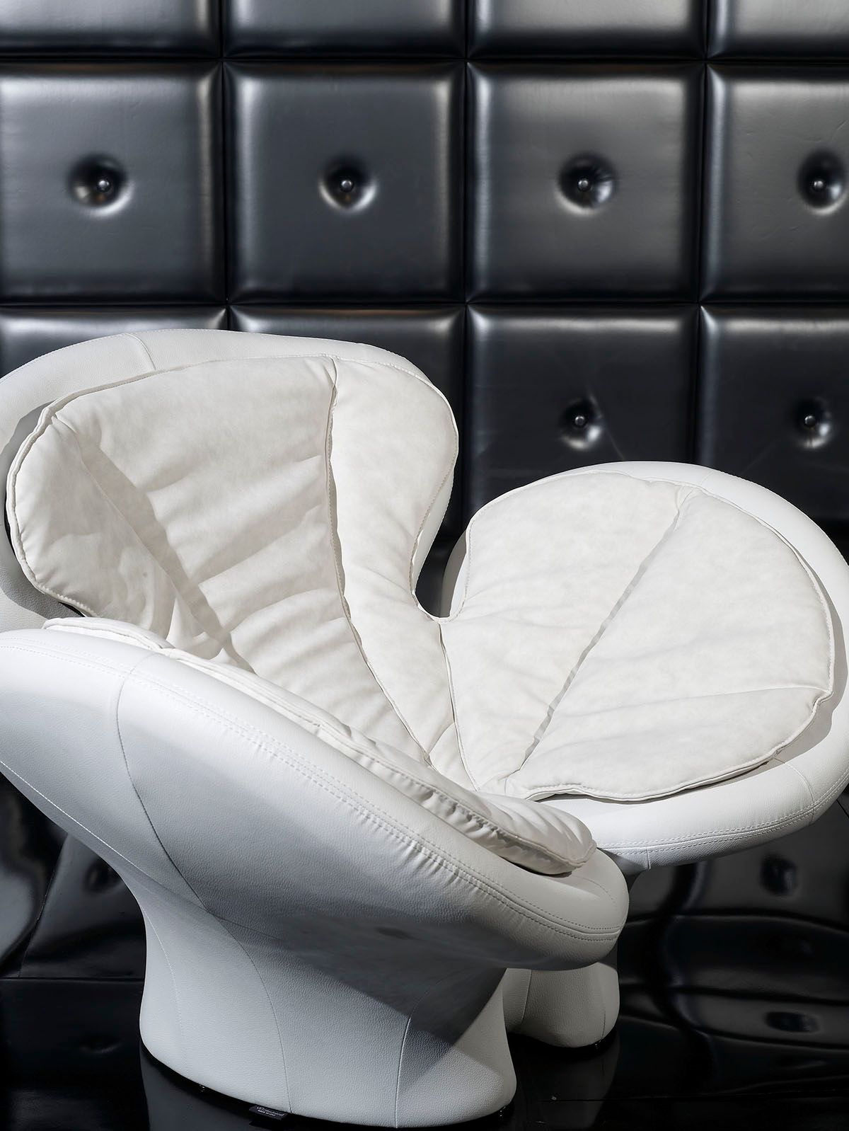 Кожаное кресло с подлокотниками Vgnewtrend Пансе ARCH-00134187 - Вид №1