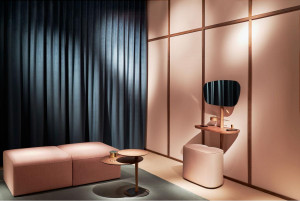 072269 Столик Vaiven орех Nomon Momentos