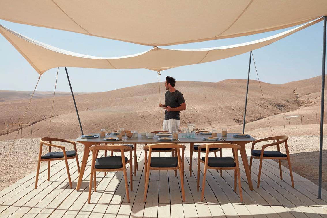 MNST979 Обеденный стол teak nero ⌀80см Manutti Torsa - Вид №28