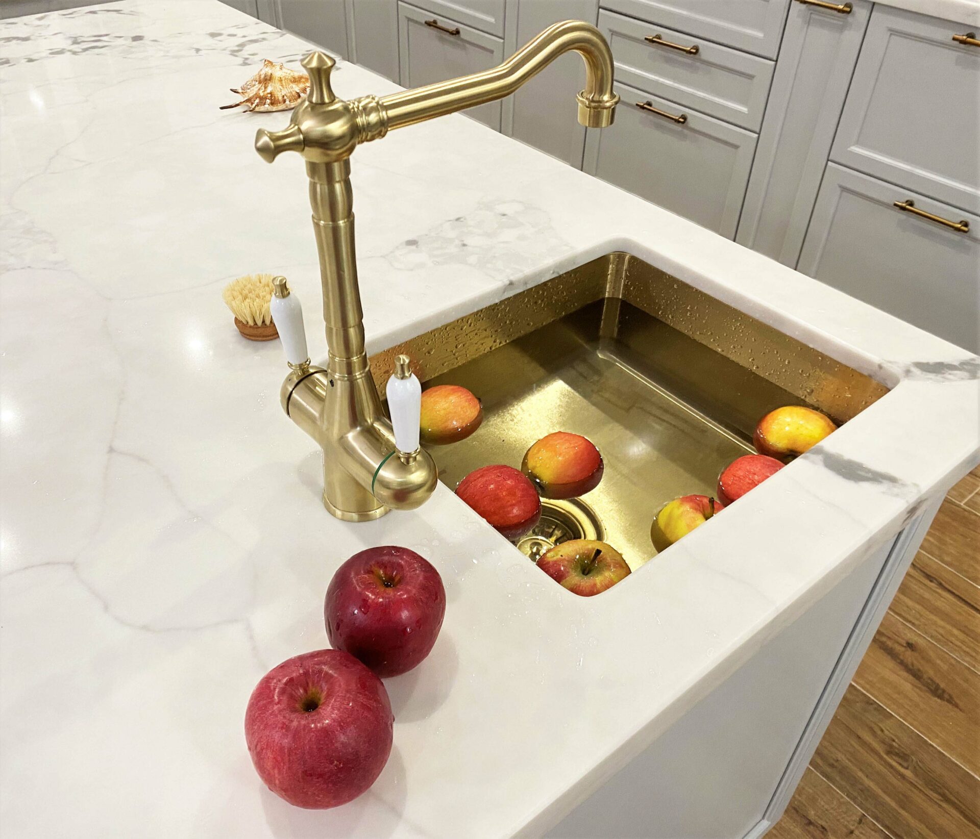 Кухонные смесители Visconti SSL-7517-LG SEAMAN  - Вид №3