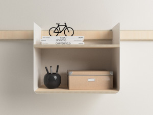 Стальная и деревянная полка