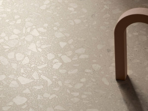 Пол / керамогранит с эффектом Венецианского терраццо