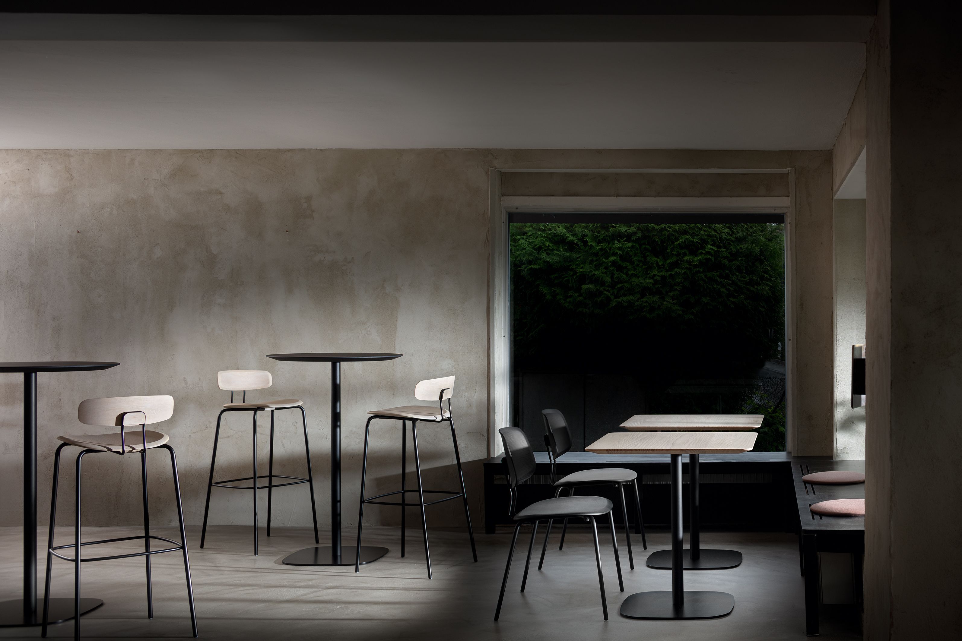 Квадратный стол из массива дерева ZEITRAUM VERMU ARCH-00107145 - Вид №7