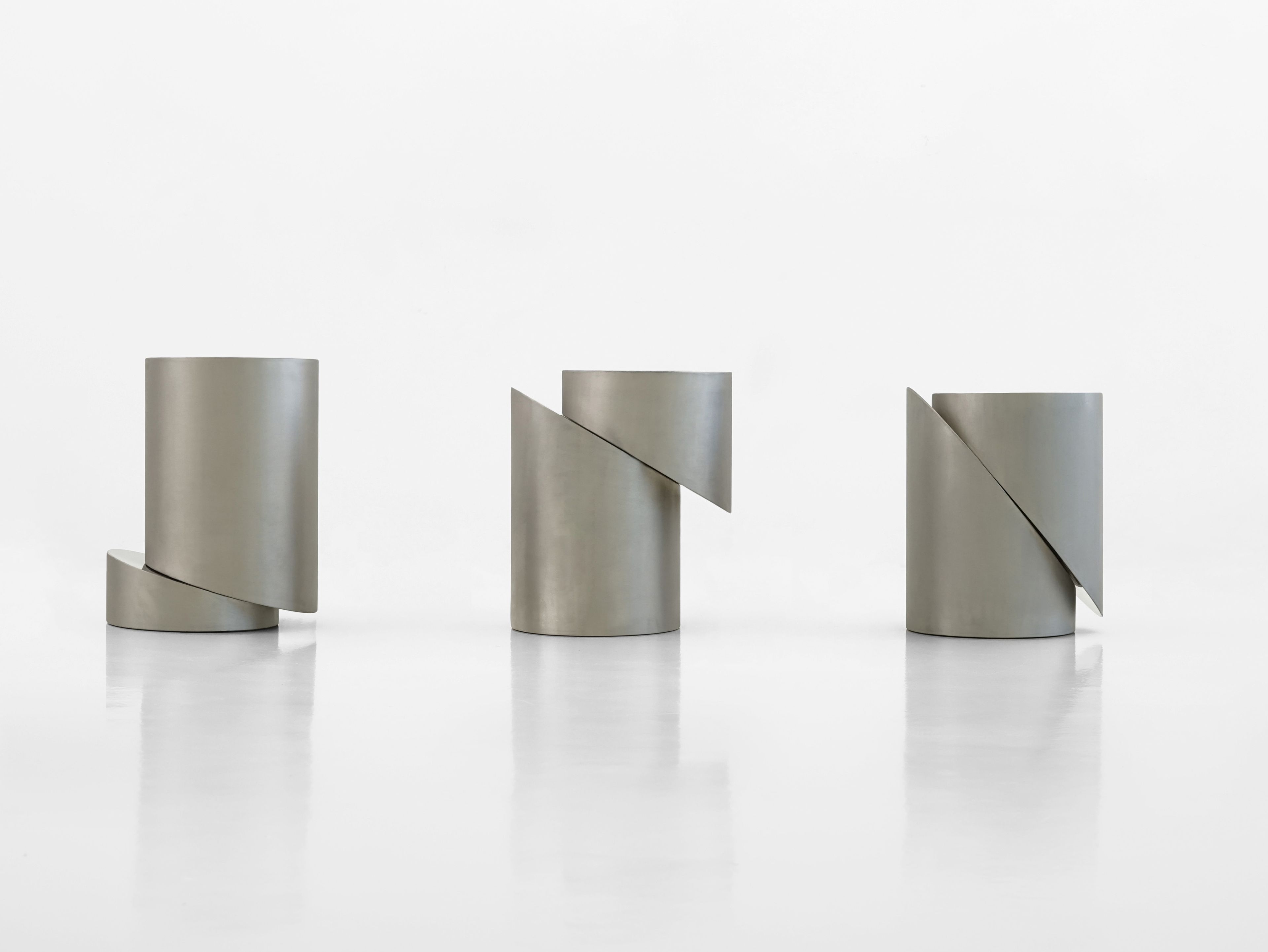 Низкий журнальный столик из нержавеющей стали Movimento Gallery SLICE ARCH-00120337