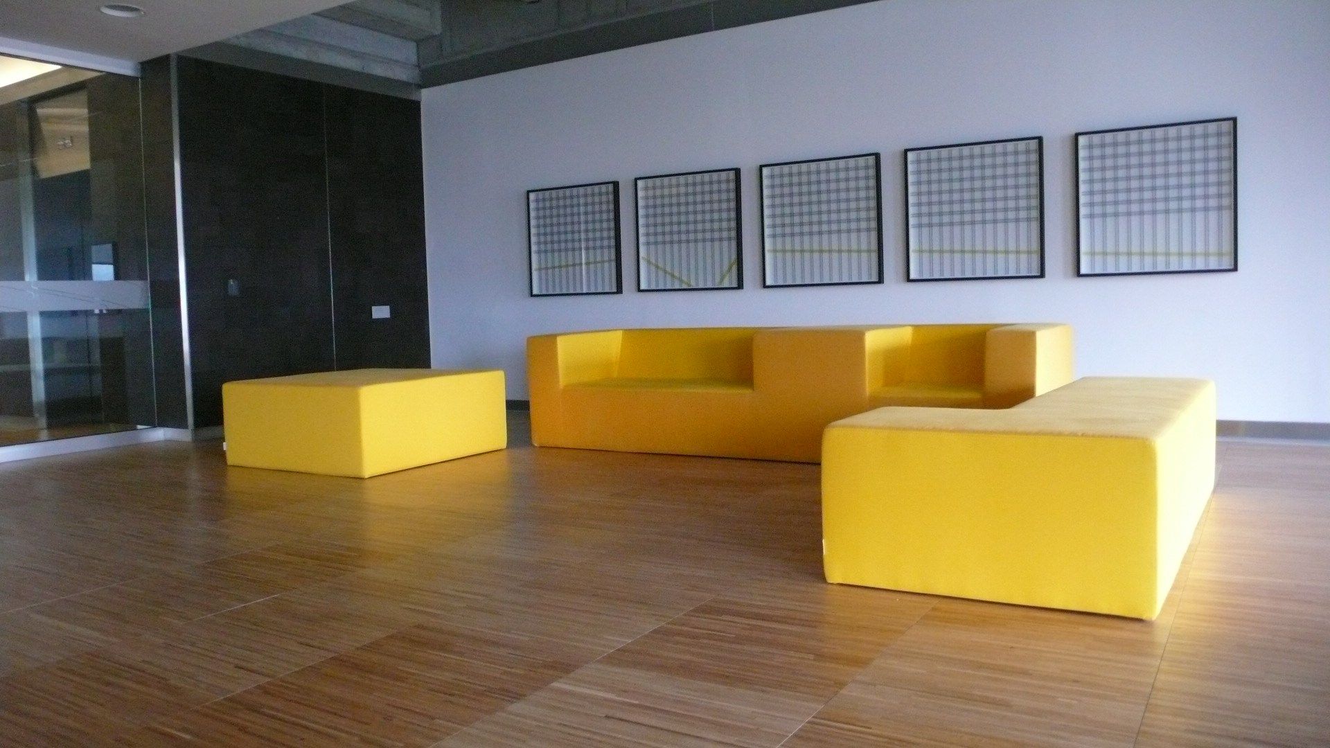 3-местный диван из пены QM Quinze & Milan ARCH-00102309 - Вид №1