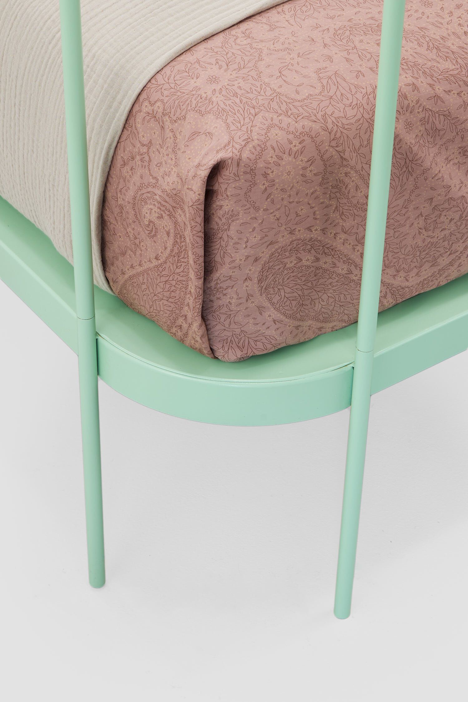 Двуспальная кровать из кованого железа с мягким изголовьем Lispi DEHORS ARCH-00035693 - Вид №12