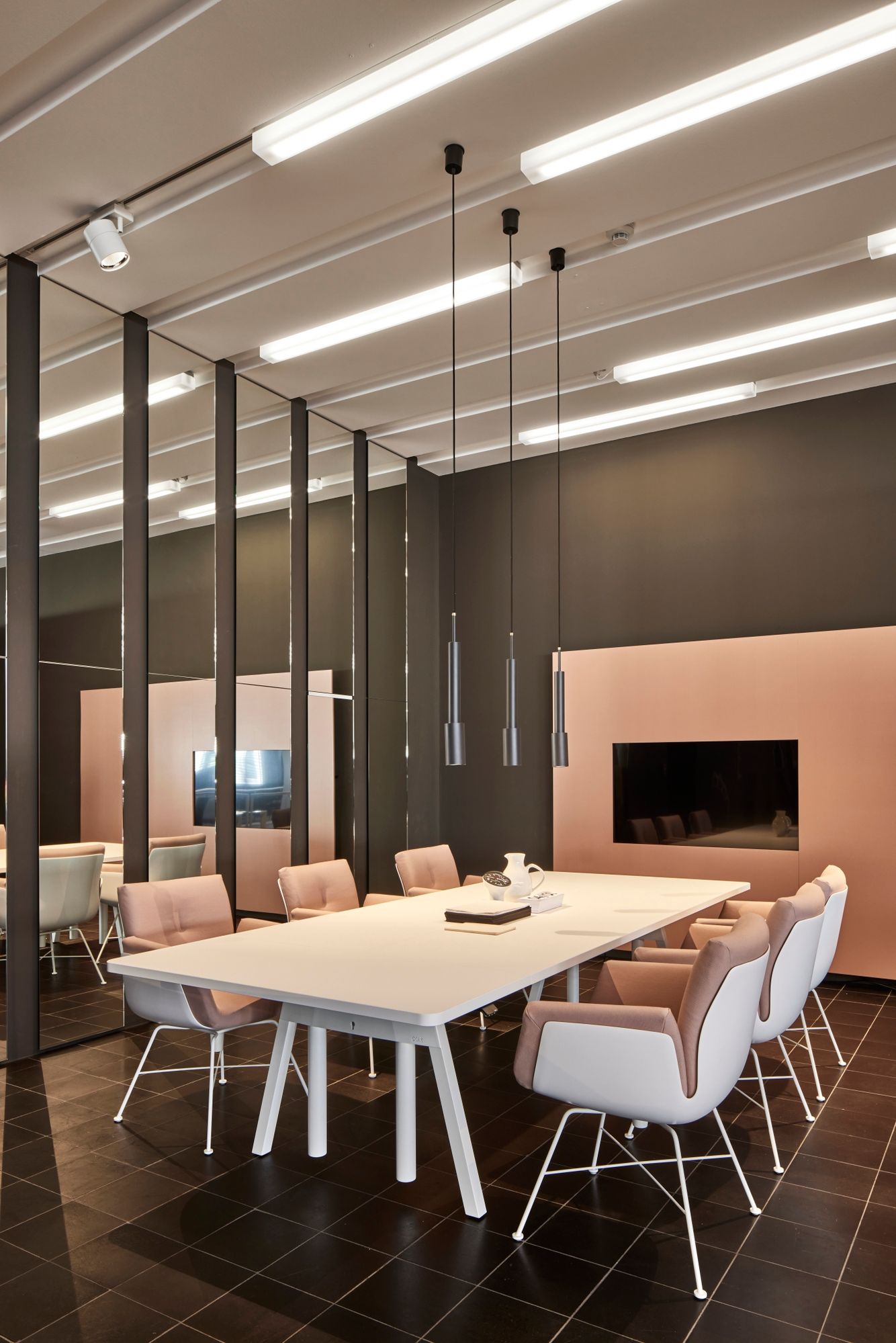 Прямоугольный стол для совещаний с системой люверсов COR Level ARCH-00067839 - Вид №9