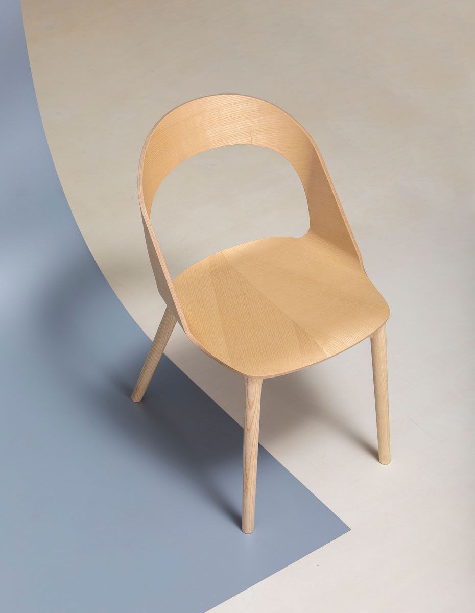 Стул из ясеня с открытой спинкой Vergés Goose ARCH-00022828 - Вид №1