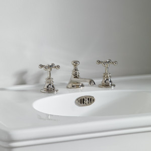 5-02-021 Смеситель для раковины на 3 отверстия для настила Soho Soho The water monopoly