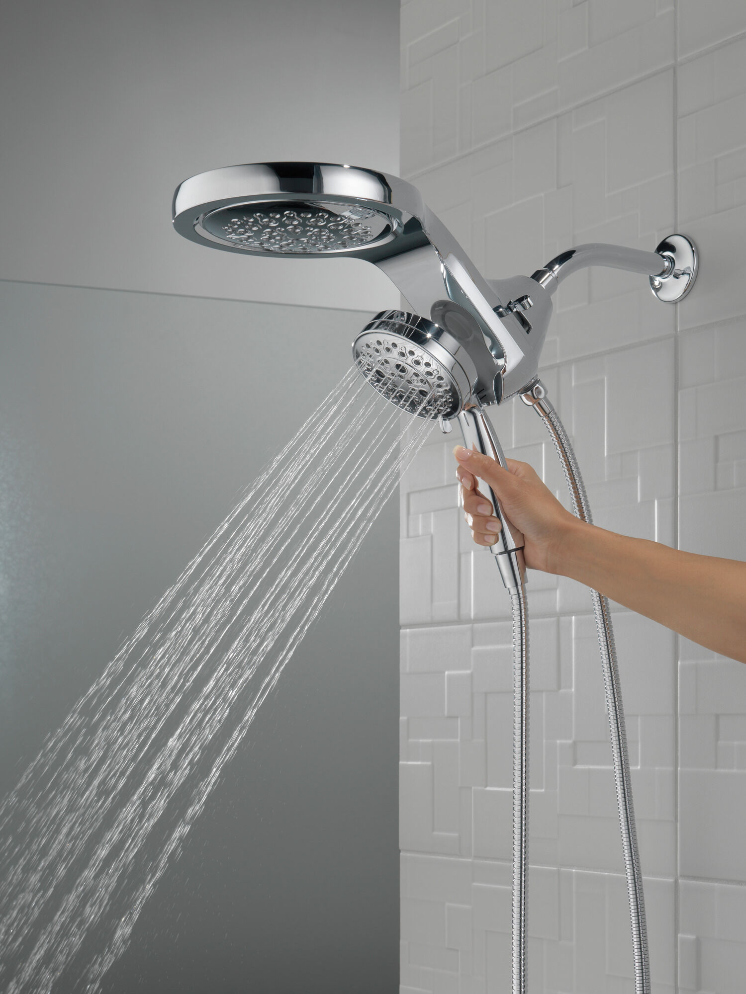 58680-RB25 HydroRain® H2Okinetic® 5-регулировочная душевая лейка два в одном Delta Faucet Universal Showering Венецианская бронза  - Вид №3