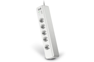 15907734 Сетевой фильтр Essential SurgeArrest 5 outlets 230V, 1.83m, 10A PM5-RS APC