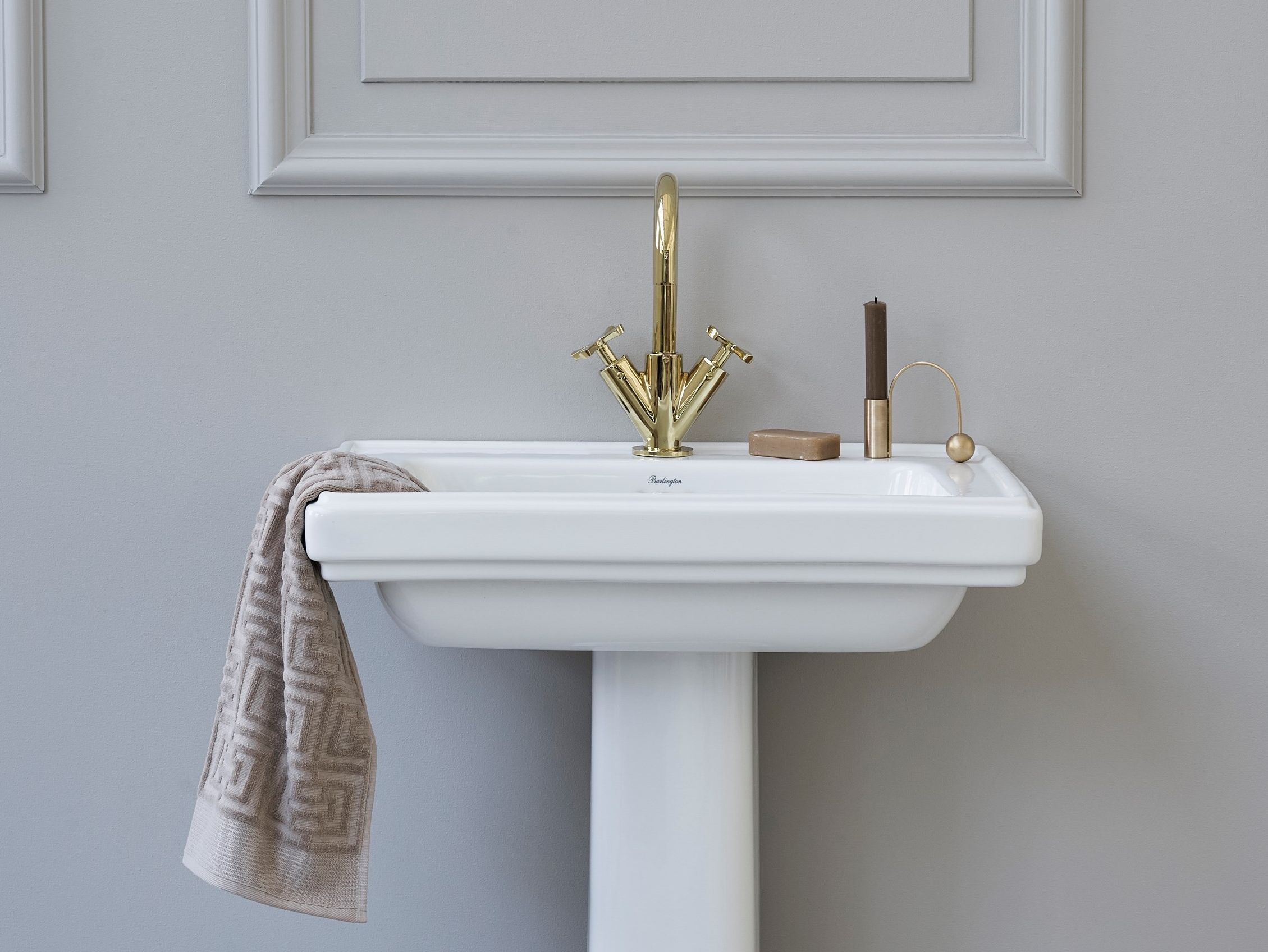 Смеситель для раковины с одним отверстием и отдельными розетками Burlington RIVIERA ARCH-00120904 - Вид №3