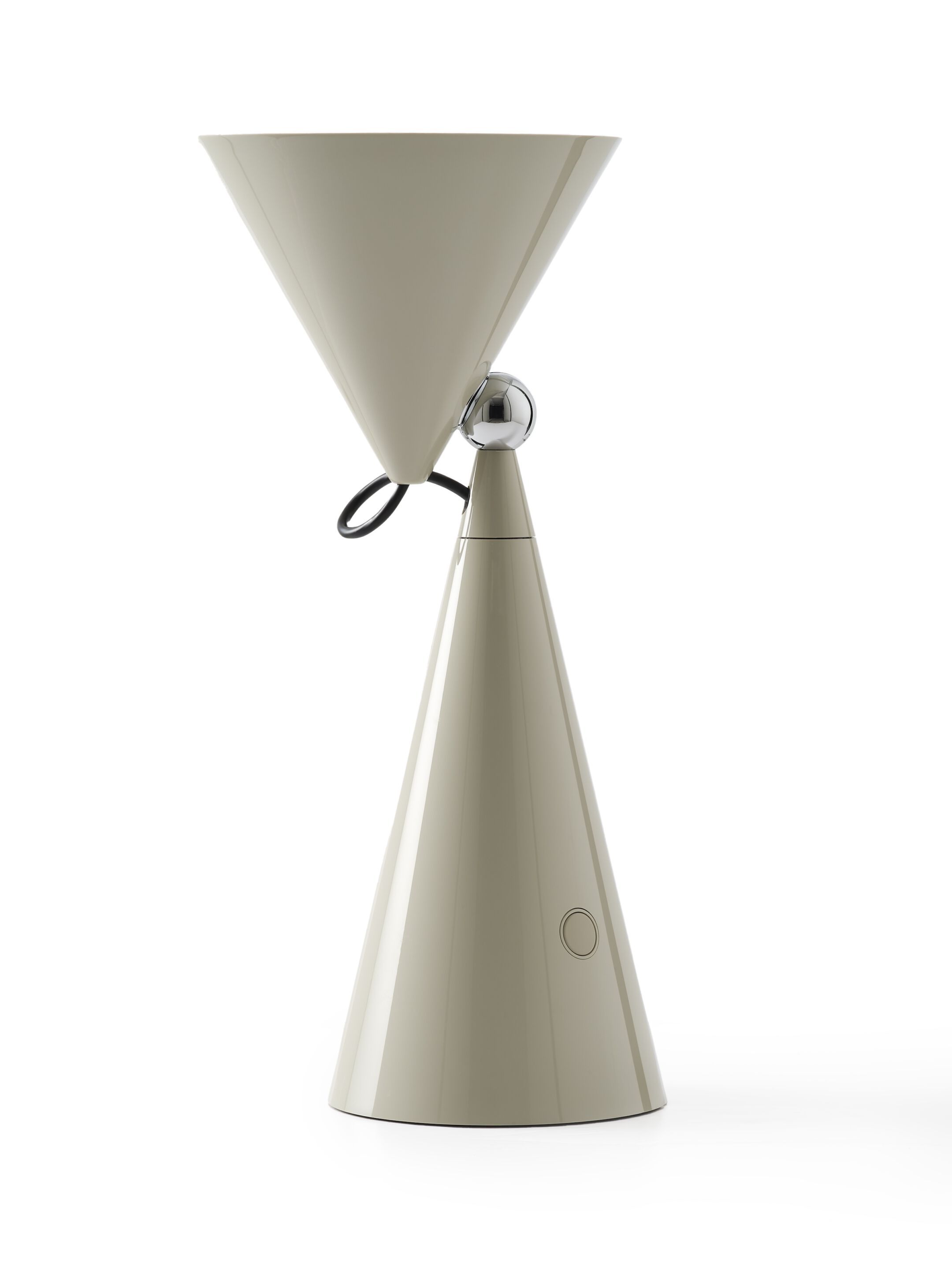 Светодиодная настольная лампа с батарейным питанием Tom Dixon поза ARCH-00060610 - Вид №46