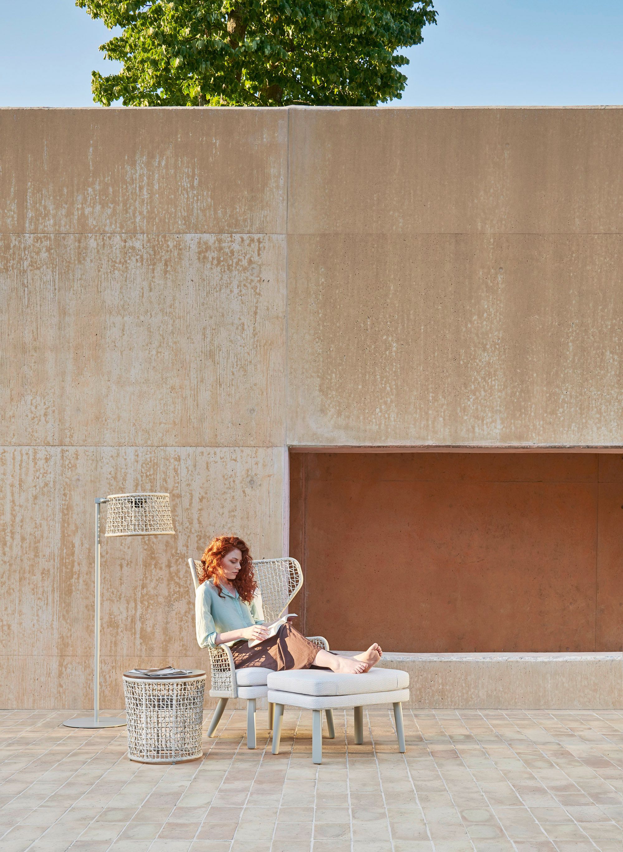 Круглый алюминиевый журнальный столик с порошковым покрытием Varaschin Эмма ARCH-00150622 - Вид №7