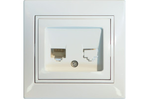 16404204 Интернет розетка RJ45 белый 9533192 Jilion