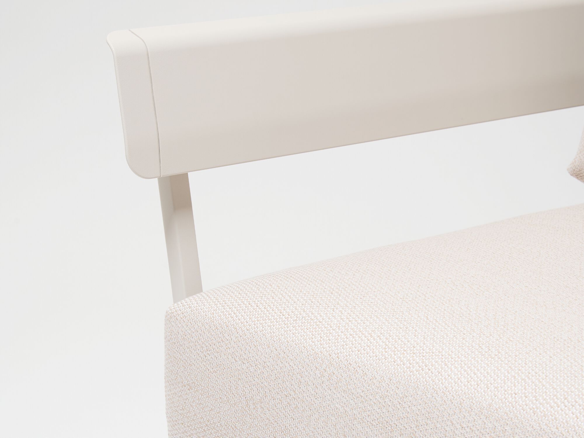 Тканевое садовое кресло с подлокотниками FAST Aikana ARCH-00150936 - Вид №1