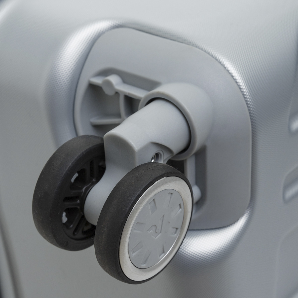 418202-25 Чемодан 418202 Spinner M Exp Roncato Antares - Вид №5