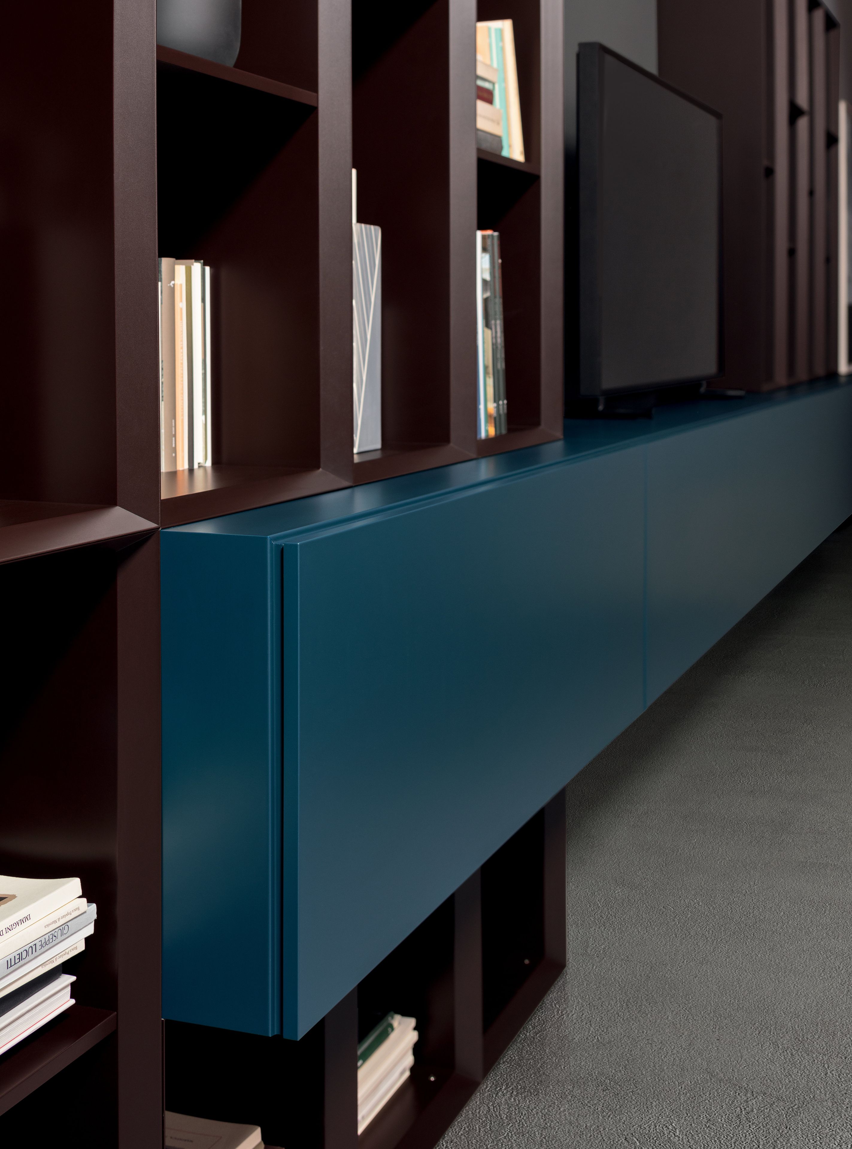 Деревянный секционный настенный книжный шкаф Pianca PEOPLE ARCH-00013311