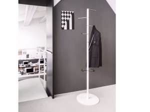 Металлическая напольная вешалка