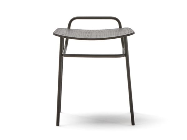 Металлический низкий стул с подставкой для ног Blasco&Vila Fosca ARCH-00030401