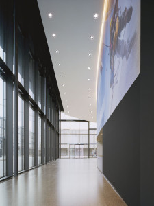 Алюминиевый регулируемый светодиодный прожектор